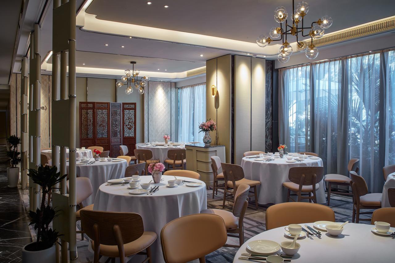 The Emperor Hotel Хонконг Екстериор снимка